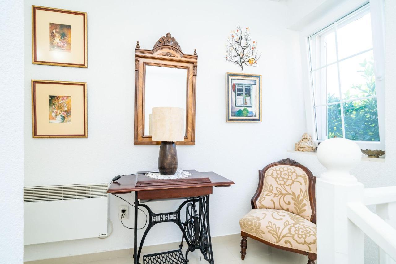 Villa Vista Old Town ซัฟทัท ภายนอก รูปภาพ